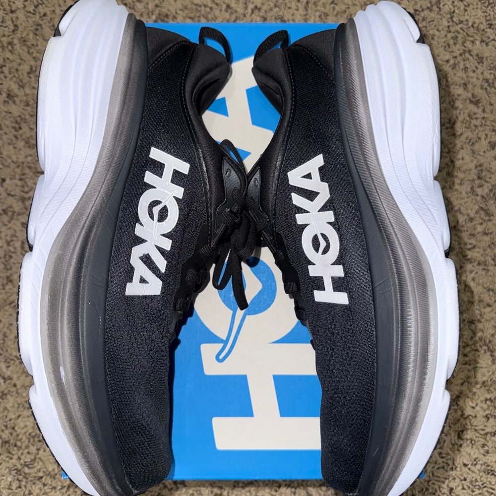 HOKA BONDI 8